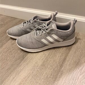 Adidas Gray cloud foam Sneakers